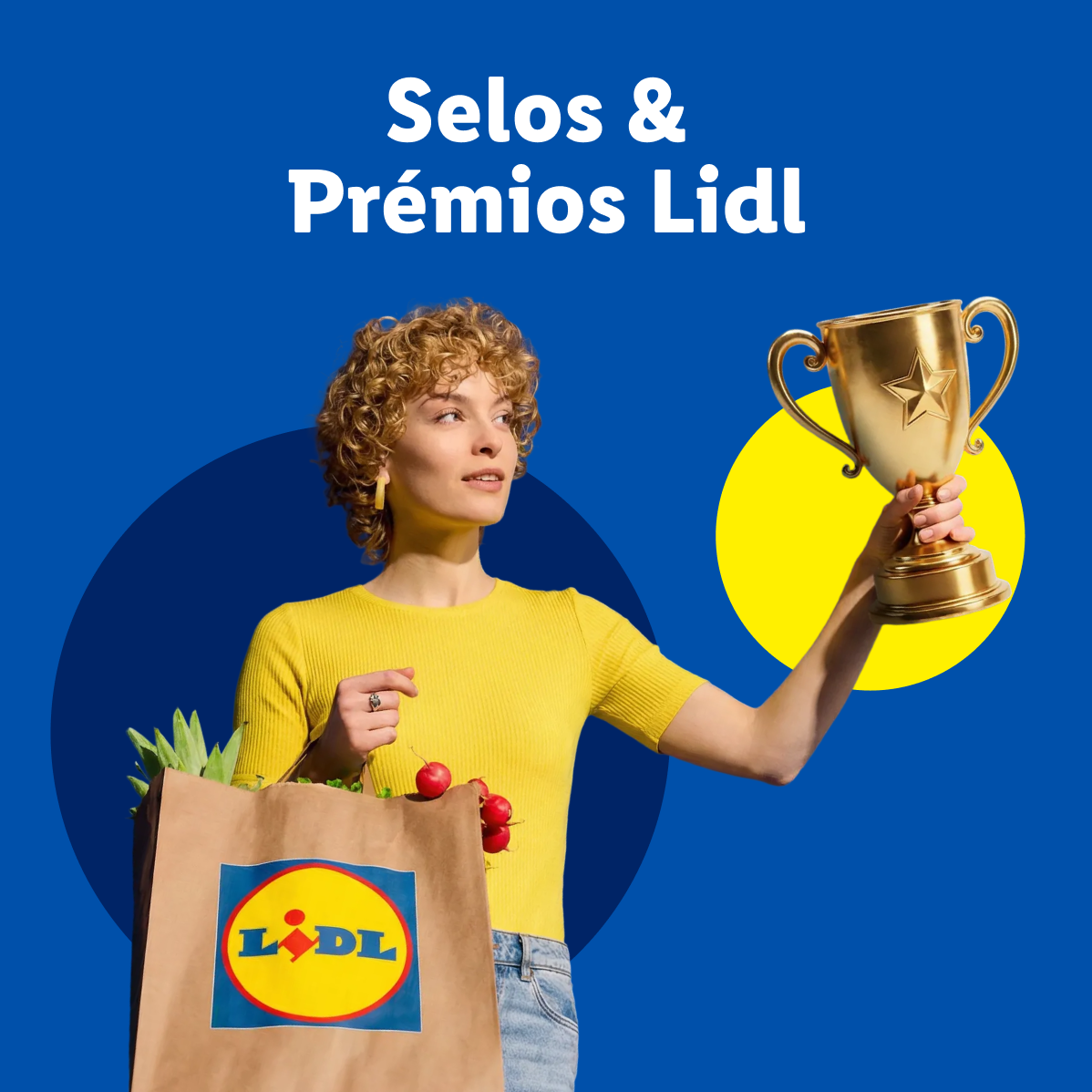 Mulher com saco de compras e troféu dourado, texto 'Selos & Prémios Lidl'.