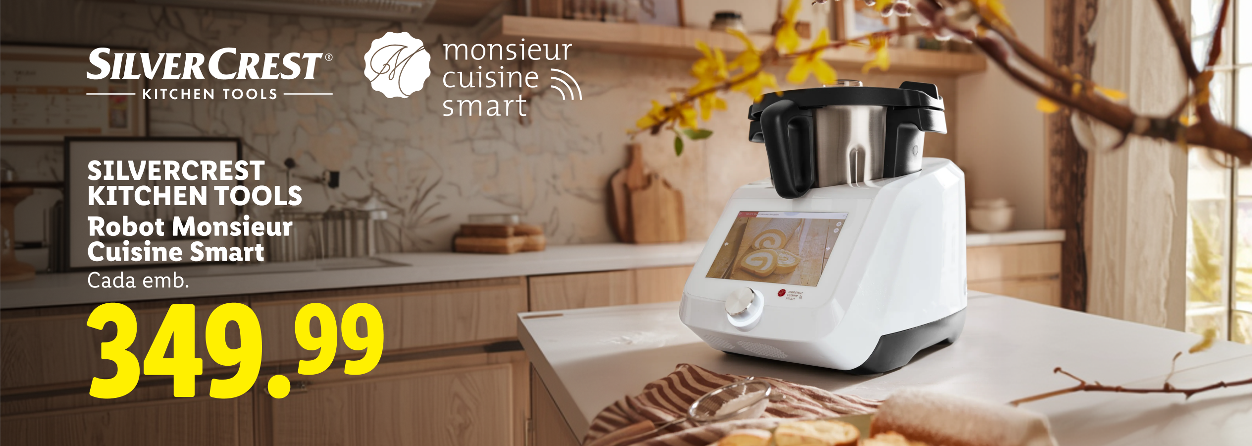 Um robot de cozinha inteligente branco com um ecrã tátil, exibindo uma receita, em cima de uma bancada de cozinha, com o preço de 349,99€.