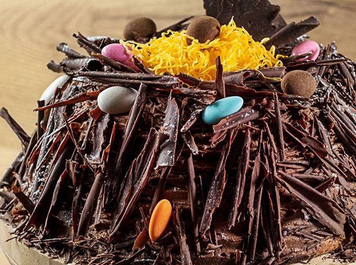 Ninho de Páscoa com chocolate