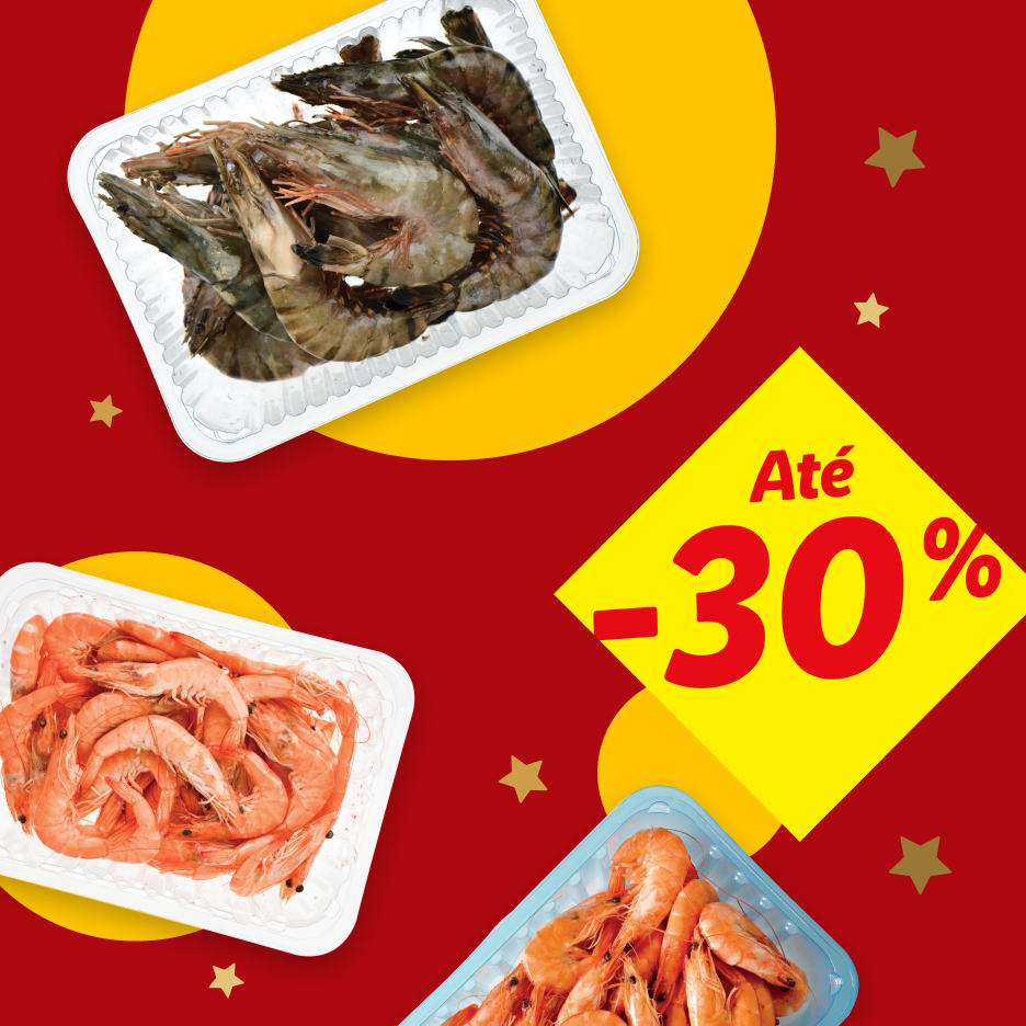 Camarões frescos e cozidos em embalagens, com desconto de até 30%.