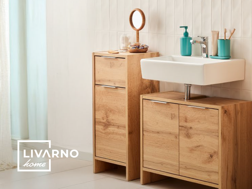 Móveis de banheiro Livarno Home em estilo minimalista de madeira clara.