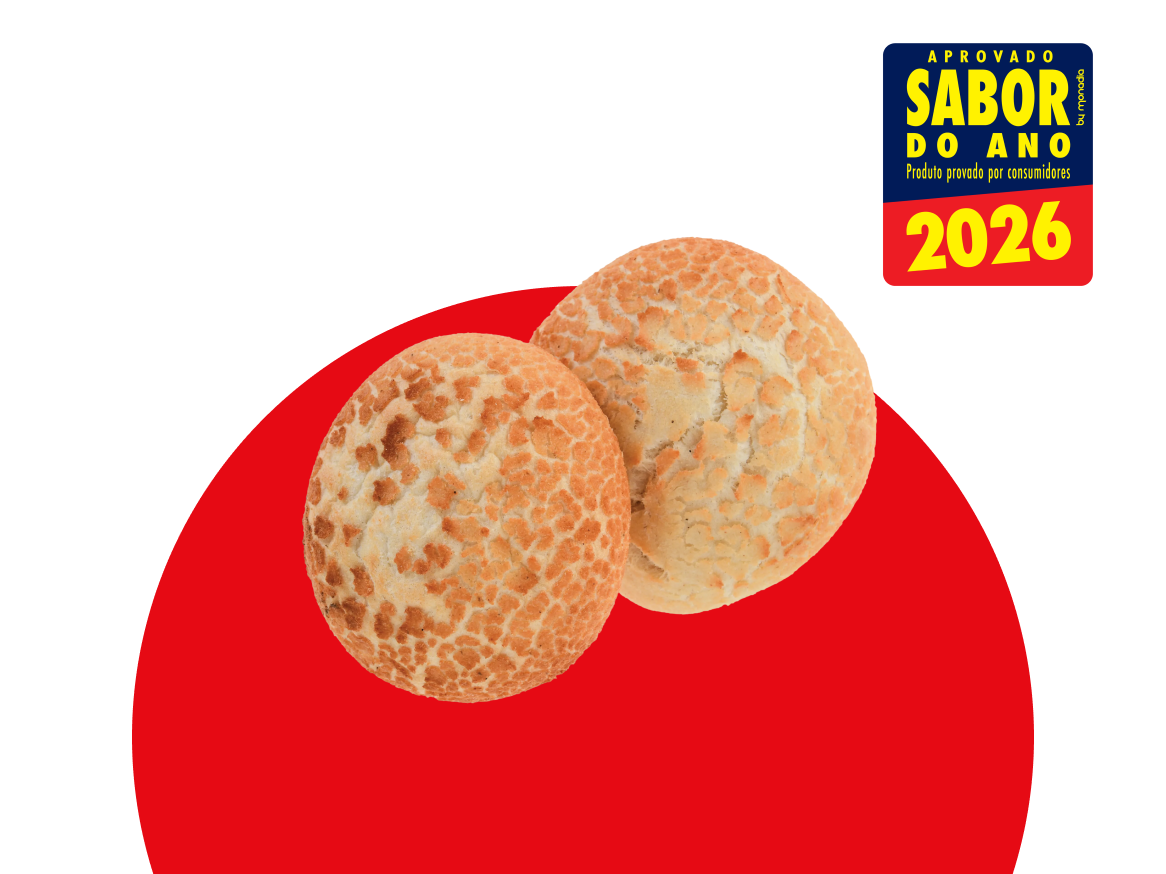 Dois pães redondos com crosta estaladiça sobre um fundo vermelho e branco, com selo de aprovação 2026.