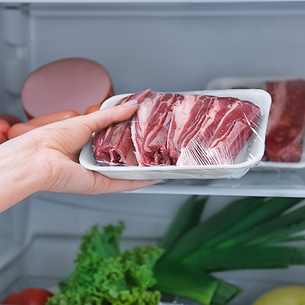 Retire a carne do frigorífico
